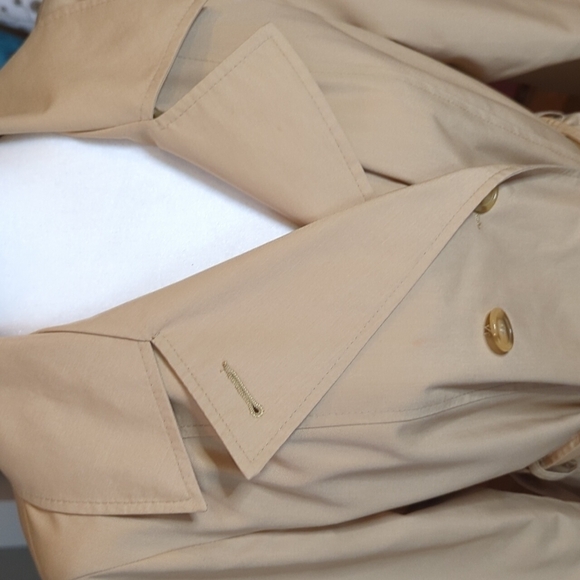 Vintage Sears classic tan belted double breasted Belted trench coat Sz 8 - Picture 3 of 12